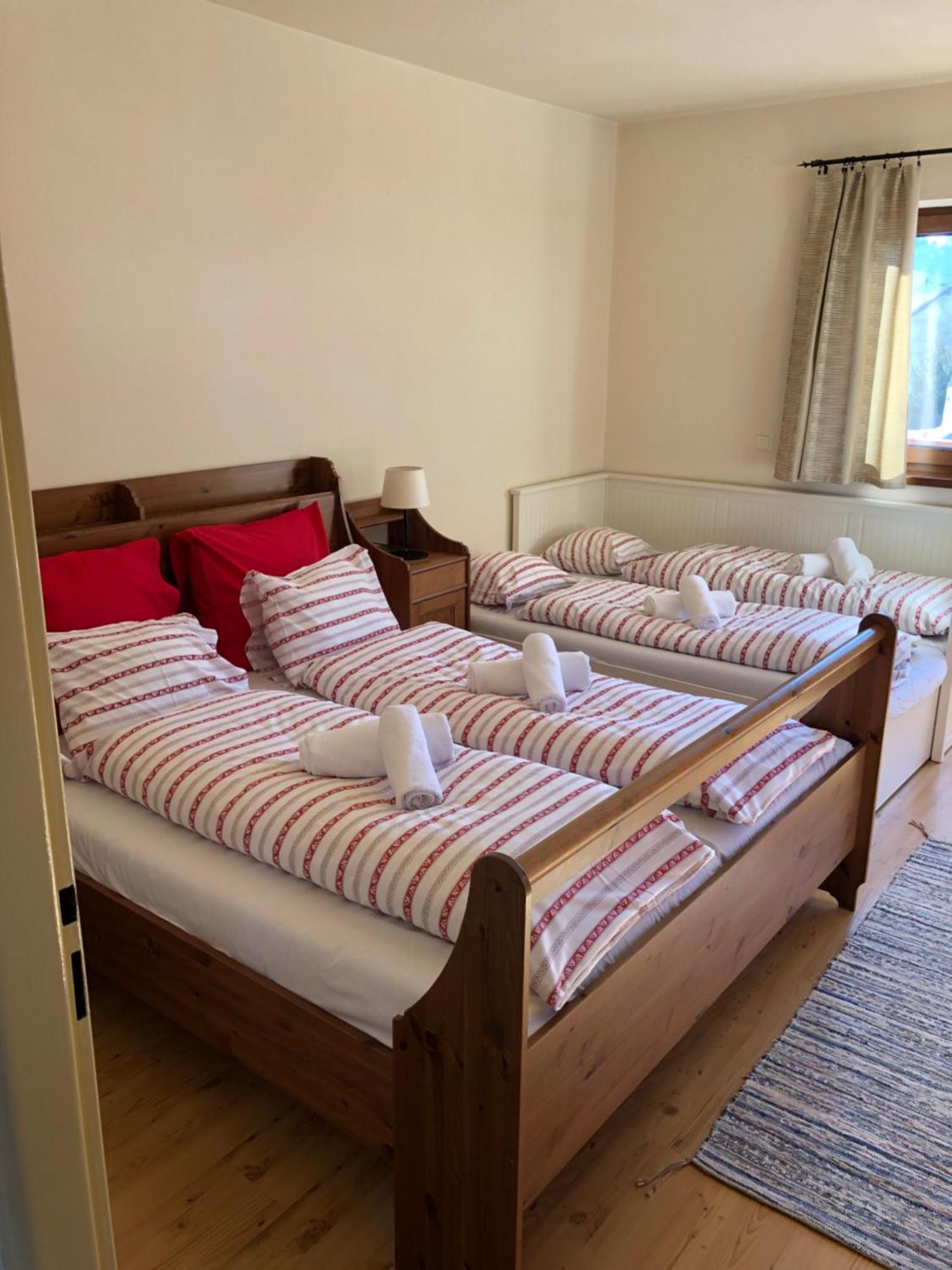 Holiday Home Skalka มีโต ป็อด จุมเบียรอม ภายนอก รูปภาพ