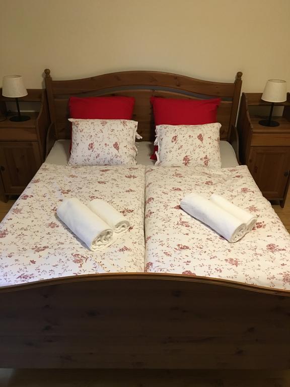 Holiday Home Skalka มีโต ป็อด จุมเบียรอม ภายนอก รูปภาพ