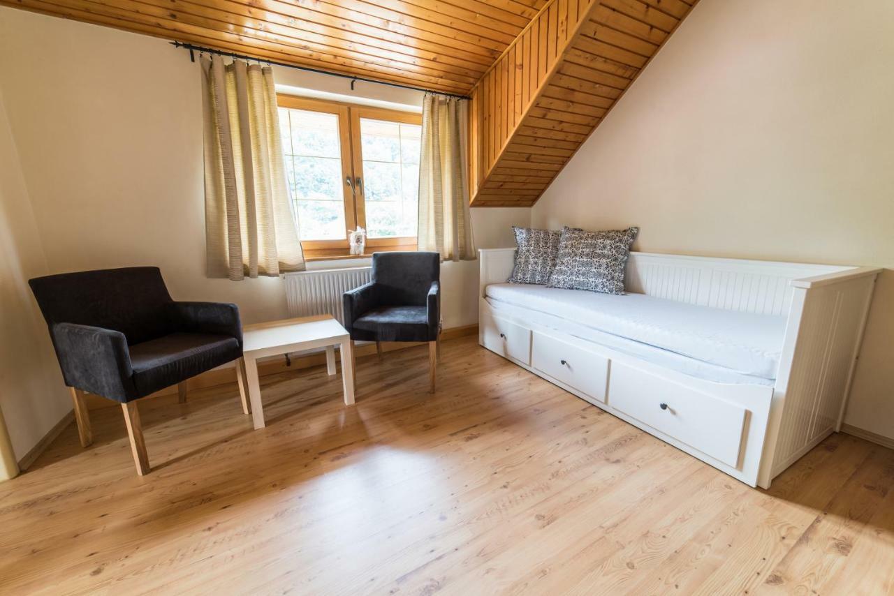 Holiday Home Skalka มีโต ป็อด จุมเบียรอม ภายนอก รูปภาพ